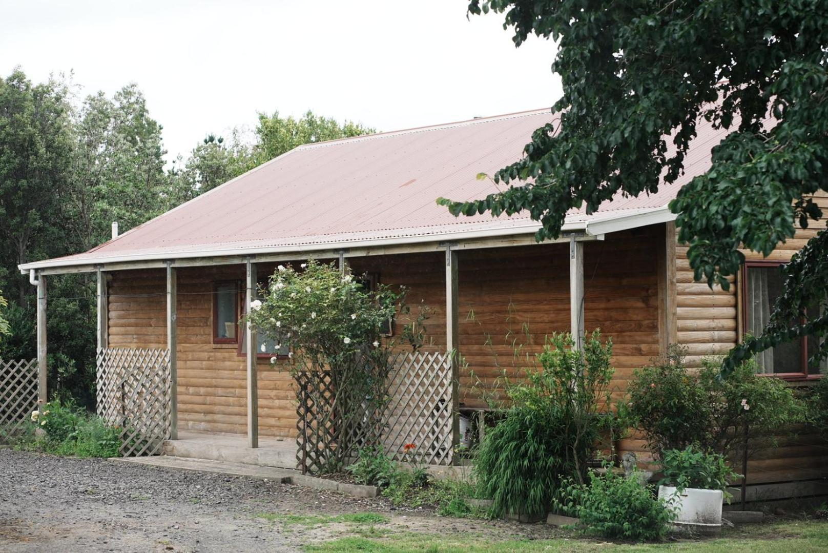 A Cabin With A Big View, Comfort And Tranquility, Close To Vines Martinborough Exterior photo